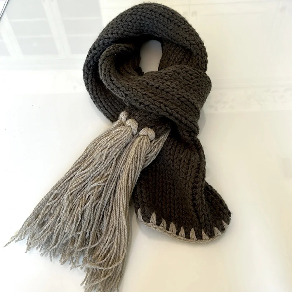 Preowned Men’s Armani Jeans Wool Blend Gray Stretchy Fringe Scarf Made In Italy